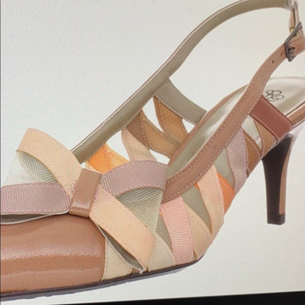 J Renee Criss-Cross Mesh Ribbon 🎀 Heels with Bow